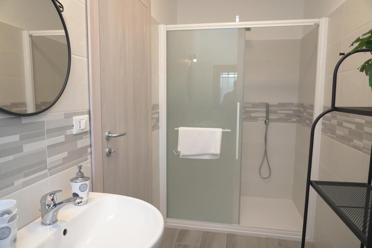 Cascina Riva Hotel Leggiuno Ngoại thất bức ảnh